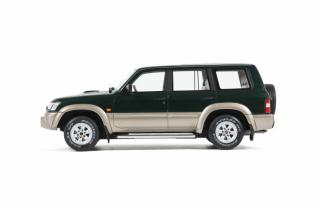 Nissan Patrol GR Y61 1998 Basil Green Pearl DL0 / Beige ES6 OttO mobile 1:18 Resinemodell (Türen, Motorhaube... nicht zu öffnen!)